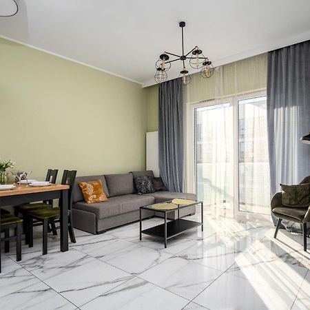Prymasa Tysiaclecia 83A Separate Bedroom Free Garage By Perfect Apart 634 Varşova Dış mekan fotoğraf